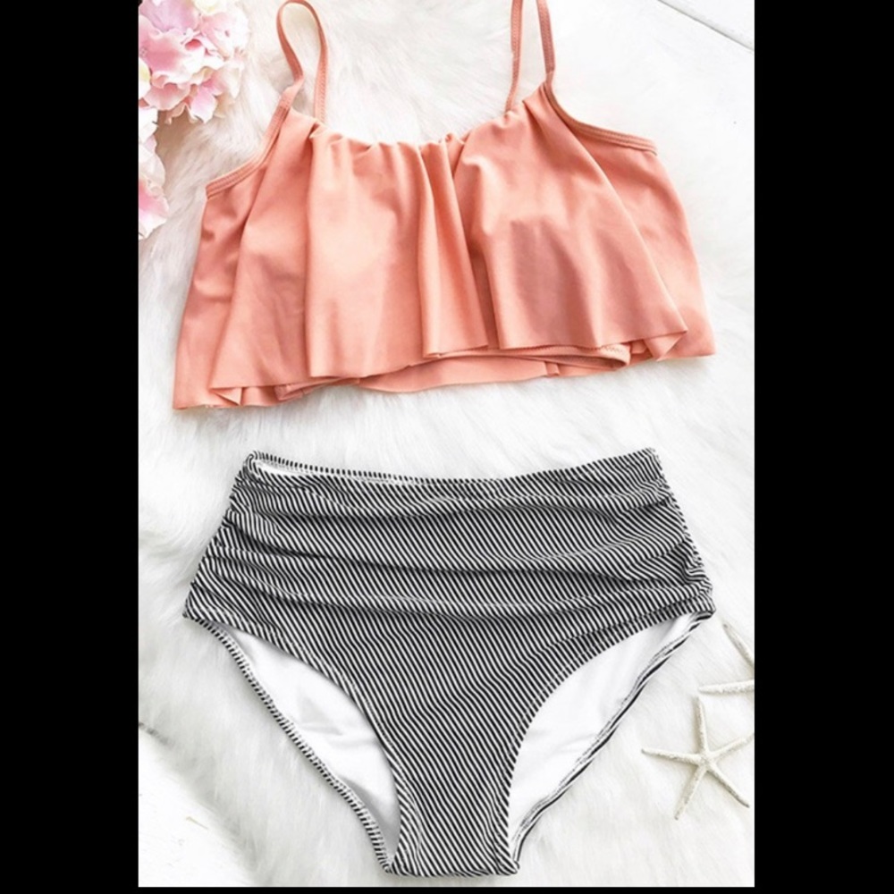 NWT Coral w/black and white CUPSHE Bikini Large